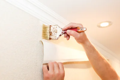 Pose de papier peint à la Roche-Morey — revêtements muraux et toiles de verre
